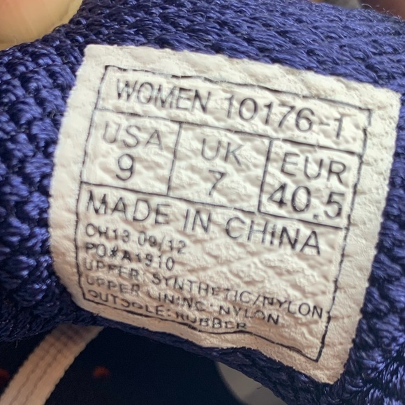 Women Saucony Triumph 10 - Picture 8 of 8